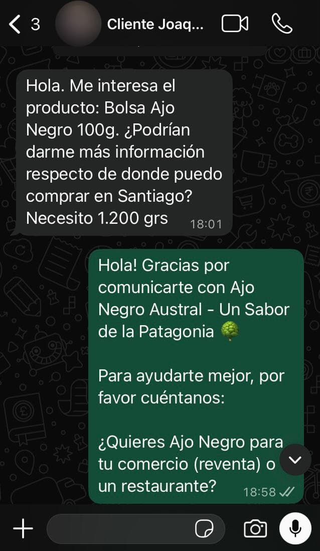 Conversación real de WhatsApp: cliente de Santiago pidiendo 1.200 grs de ajo negro
